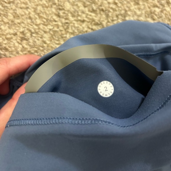 Lulu Lemon Pants - Picture 4 of 4